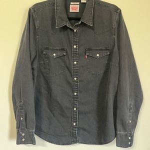 Levi’s Class Fit Black Denim Pearl Snap Button Fringe Detail Button Up size XL